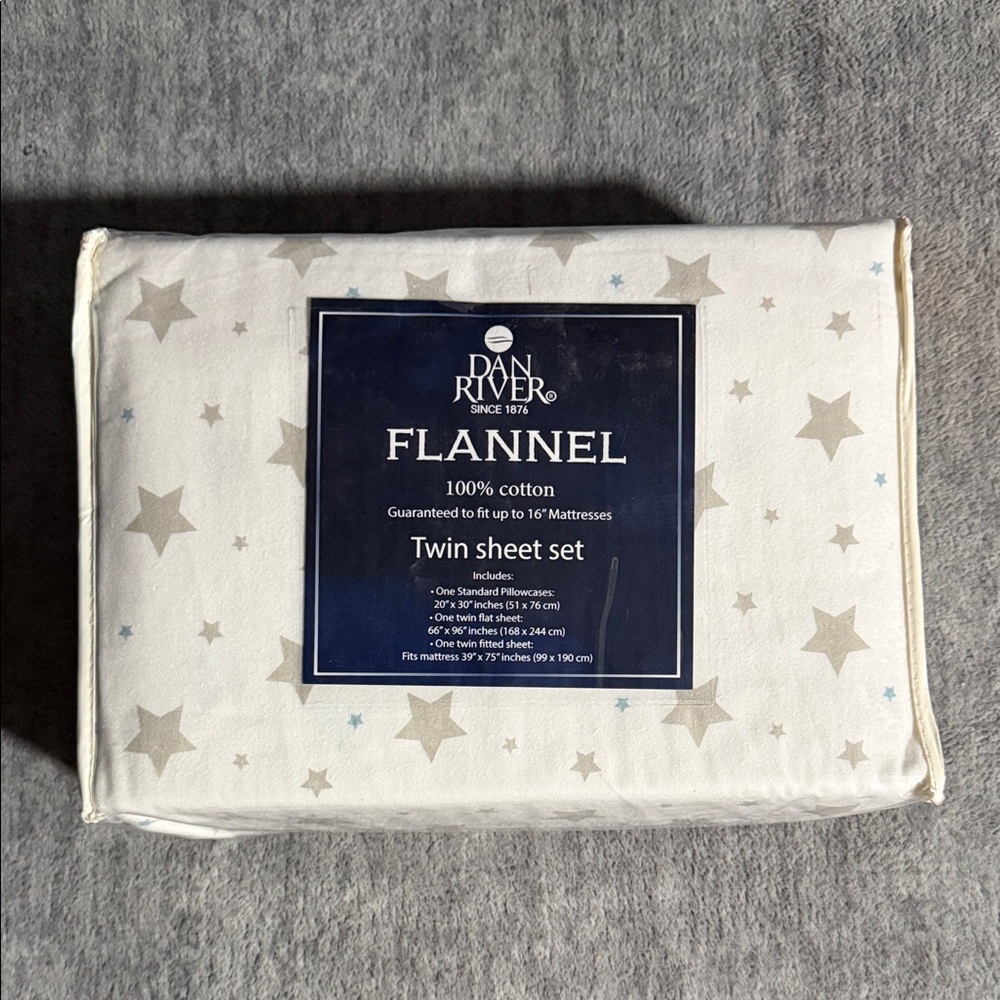 Dan River Flannel Twin Sheet Set - White and Gray Stars